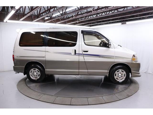 1999 Toyota Granvia (CC-2108330) for sale in Christiansburg, Virginia