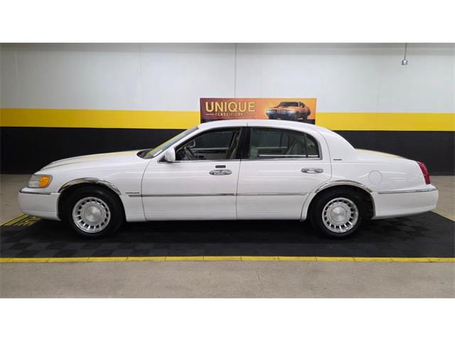 2001 Lincoln Town Car (CC-2108354) for sale in Mankato, Minnesota
