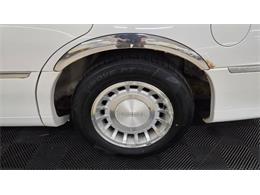 2001 Lincoln Town Car (CC-2108354) for sale in Mankato, Minnesota