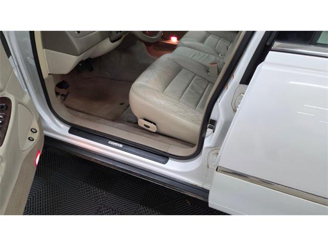 2001 Lincoln Town Car (CC-2108354) for sale in Mankato, Minnesota