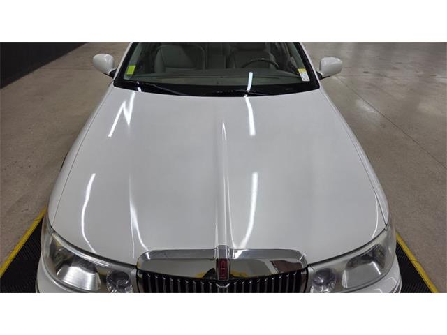 2001 Lincoln Town Car (CC-2108354) for sale in Mankato, Minnesota