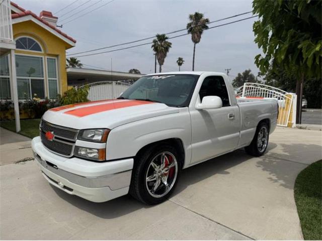 2006 Chevrolet Silverado (CC-2108373) for sale in Cadillac, Michigan