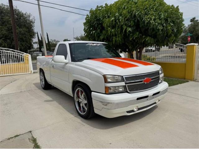 2006 Chevrolet Silverado (CC-2108373) for sale in Cadillac, Michigan
