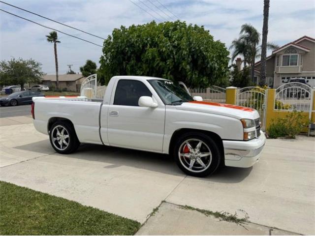 2006 Chevrolet Silverado (CC-2108373) for sale in Cadillac, Michigan
