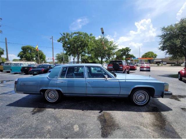 1986 Cadillac Fleetwood (CC-2108392) for sale in Cadillac, Michigan