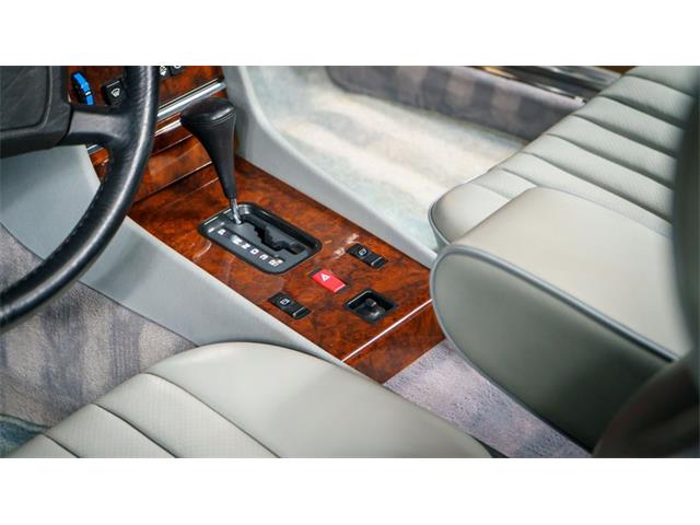 1987 Mercedes-Benz 560 (CC-2108458) for sale in Newport, Rhode Island