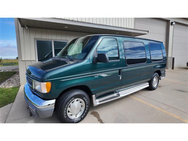 2001 Ford E-Series (CC-2108537) for sale in Sioux Falls, South Dakota
