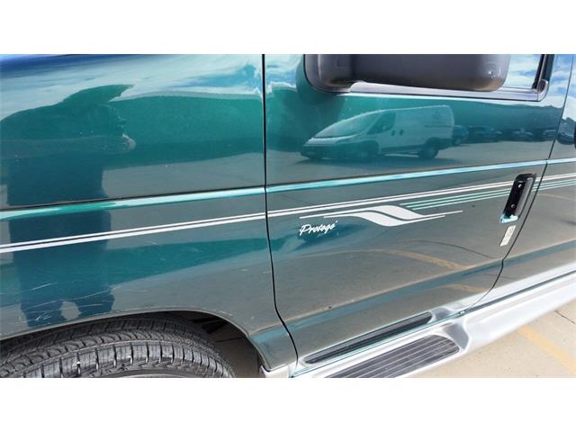 2001 Ford E-Series (CC-2108537) for sale in Sioux Falls, South Dakota