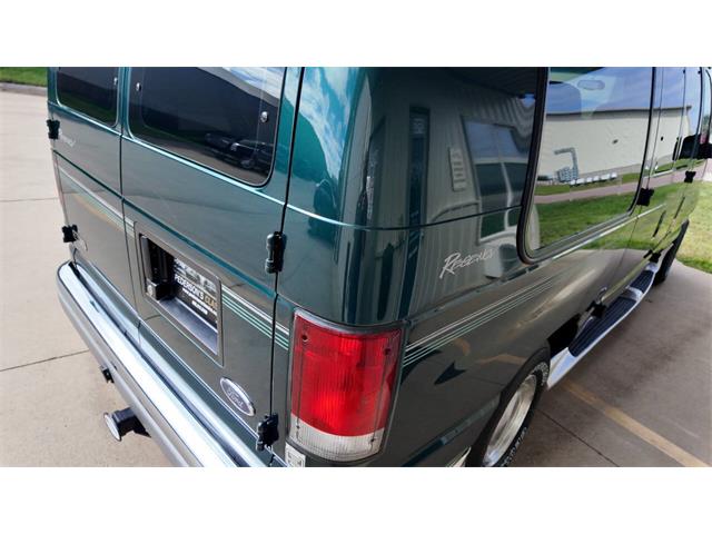 2001 Ford E-Series (CC-2108537) for sale in Sioux Falls, South Dakota