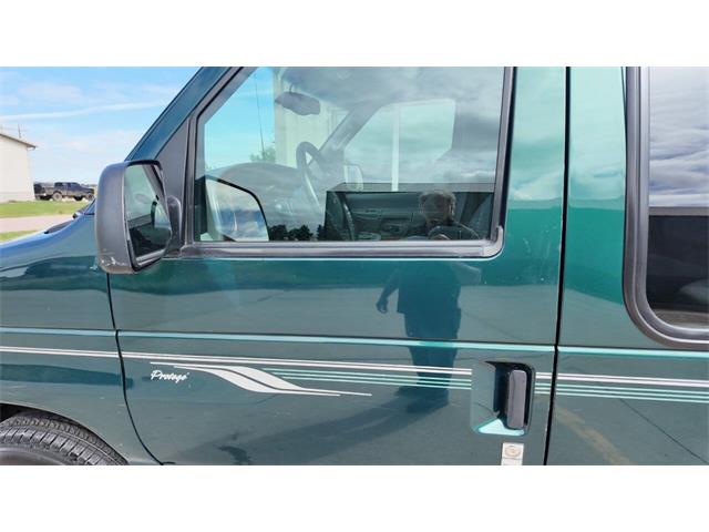 2001 Ford E-Series (CC-2108537) for sale in Sioux Falls, South Dakota
