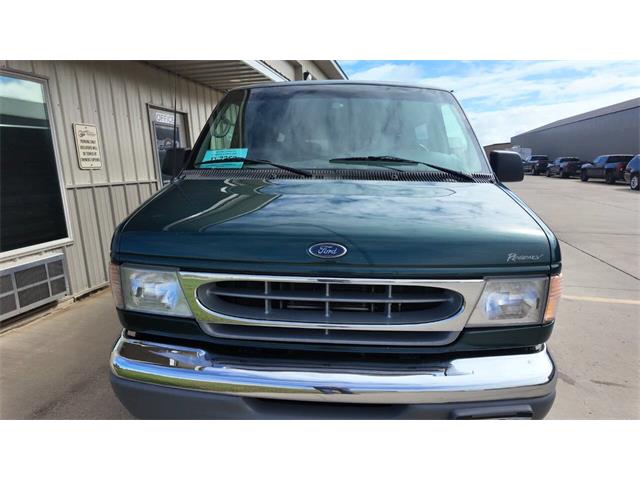 2001 Ford E-Series (CC-2108537) for sale in Sioux Falls, South Dakota