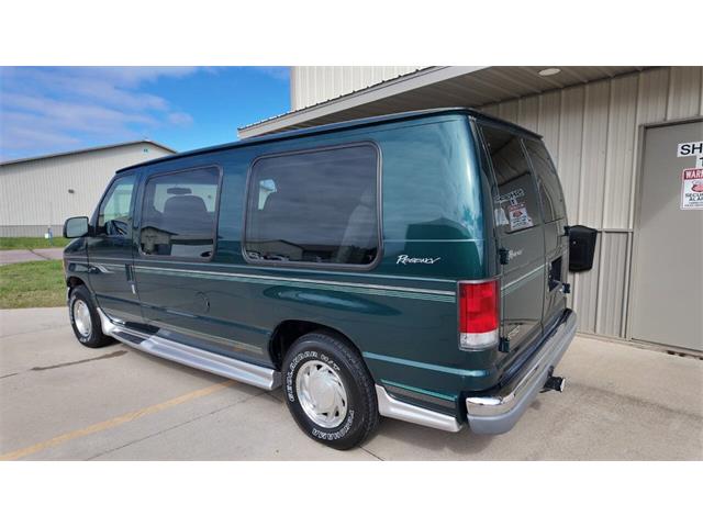 2001 Ford E-Series (CC-2108537) for sale in Sioux Falls, South Dakota