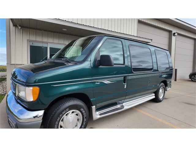 2001 Ford E-Series (CC-2108537) for sale in Sioux Falls, South Dakota
