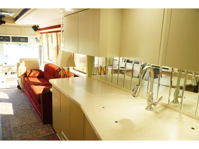 1997 Prevost Country Coach (CC-2108608) for sale in Portland, Oregon