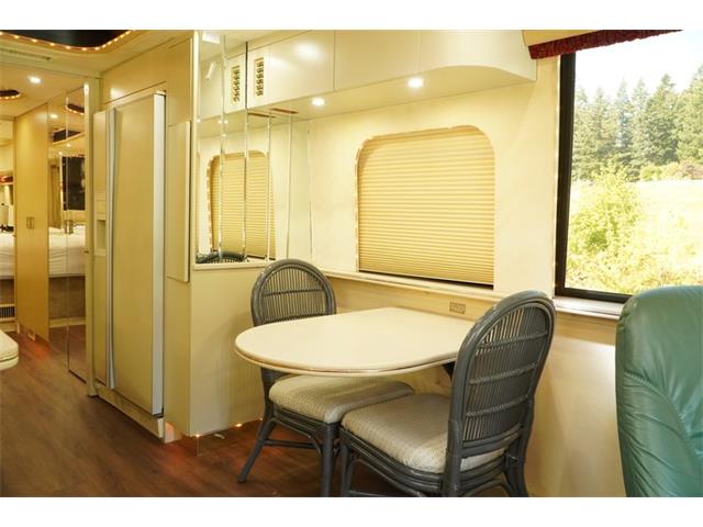 1997 Prevost Country Coach (CC-2108608) for sale in Portland, Oregon