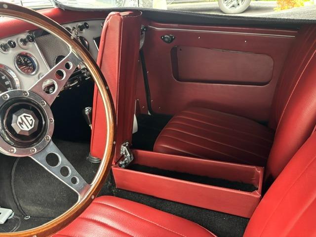 1962 MG MGA MK II (CC-2108638) for sale in Kirkland, Quebec