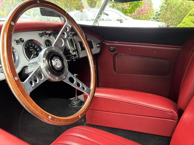 1962 MG MGA MK II (CC-2108638) for sale in Kirkland, Quebec