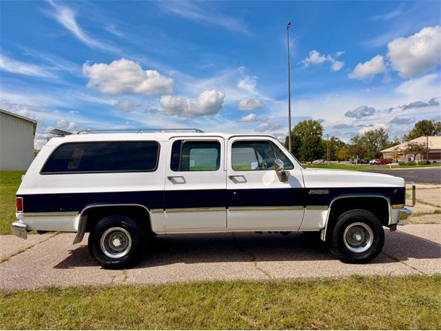 1987 GMC Suburban (CC-2108950) for sale in Fenton, Michigan