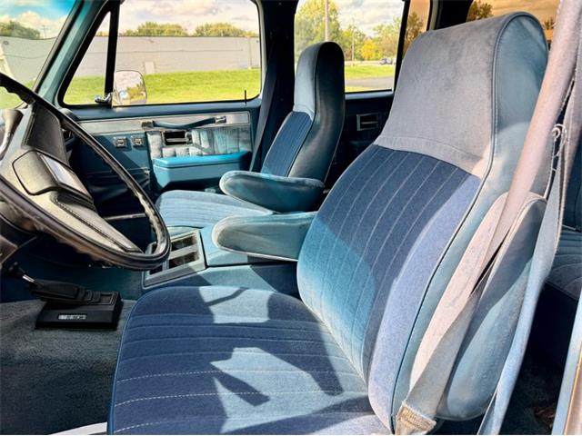 1987 GMC Suburban (CC-2108950) for sale in Fenton, Michigan