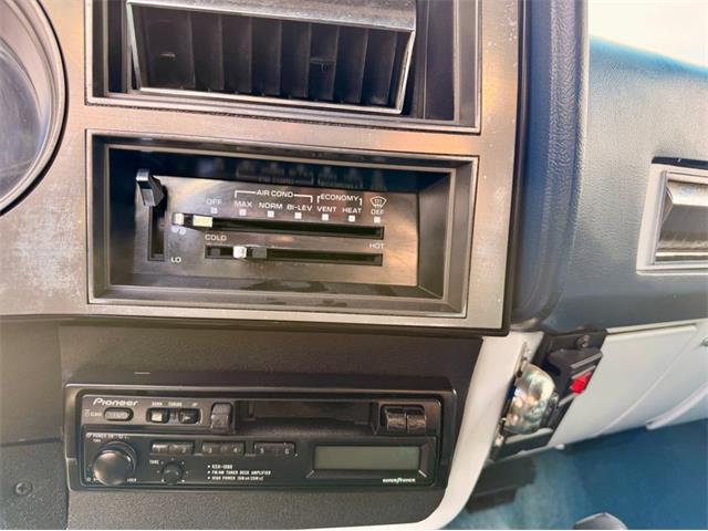 1987 GMC Suburban (CC-2108950) for sale in Fenton, Michigan