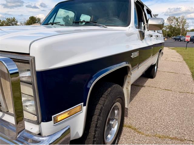 1987 GMC Suburban (CC-2108950) for sale in Fenton, Michigan
