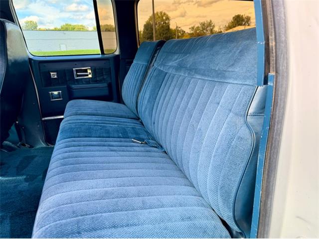1987 GMC Suburban (CC-2108950) for sale in Fenton, Michigan
