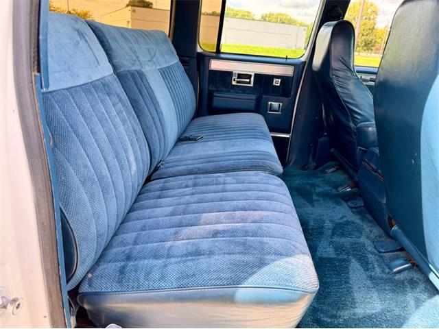 1987 GMC Suburban (CC-2108950) for sale in Fenton, Michigan