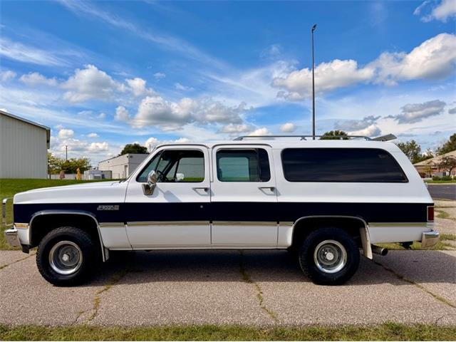 1987 GMC Suburban (CC-2108950) for sale in Fenton, Michigan