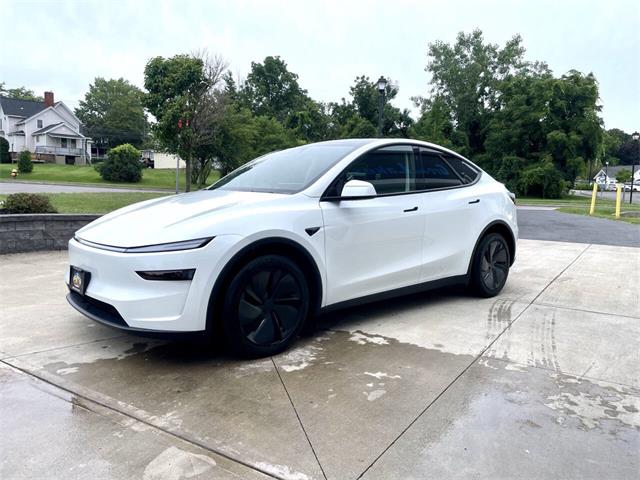 2026 Tesla Model Y (CC-2100933) for sale in Hilton, New York