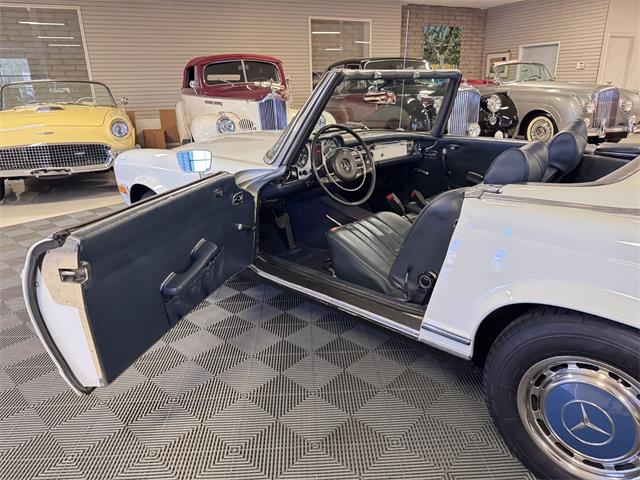 1969 Mercedes-Benz 280 (CC-2100939) for sale in Phoenix, Arizona