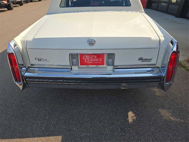 1986 Cadillac Fleetwood Brougham (CC-2100957) for sale in Spirit Lake, Iowa