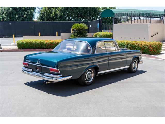 1964 Mercedes-Benz 220 (CC-2100964) for sale in Sherman Oaks, California