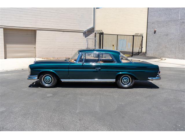 1964 Mercedes-Benz 220 (CC-2100964) for sale in Sherman Oaks, California