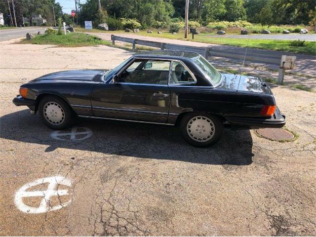 1987 Mercedes-Benz 560 (CC-2110111) for sale in Cadillac, Michigan