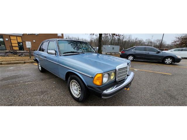 1985 Mercedes-Benz 300D (CC-2111181) for sale in Cadillac, Michigan
