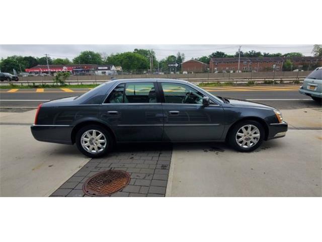 2011 Cadillac DTS (CC-2111249) for sale in Cadillac, Michigan