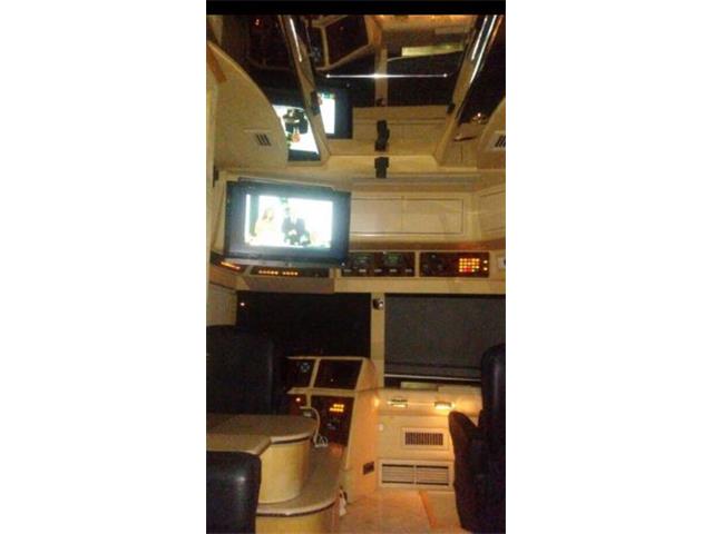 2001 Prevost Recreational Vehicle (CC-2110143) for sale in Cadillac, Michigan