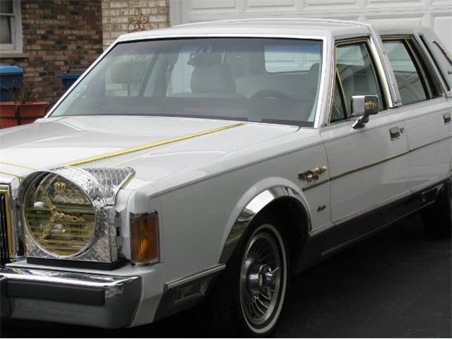 1989 Lincoln Custom (CC-2111528) for sale in Cadillac, Michigan