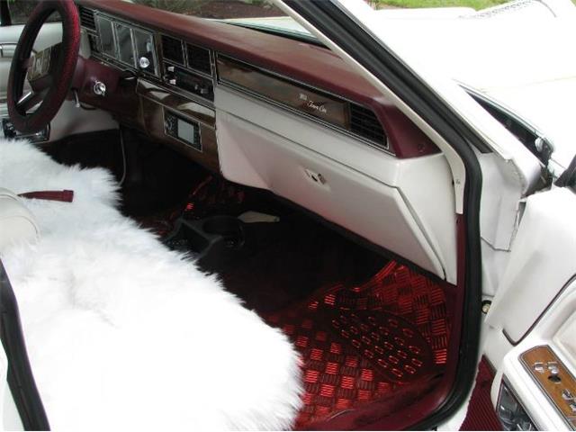 1989 Lincoln Custom (CC-2111528) for sale in Cadillac, Michigan