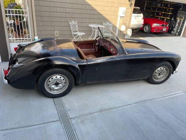 1960 MG MGB (CC-2110199) for sale in Cadillac, Michigan