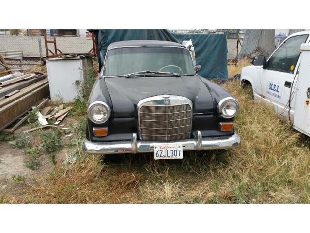 1967 Mercedes-Benz 200D (CC-2110209) for sale in Cadillac, Michigan