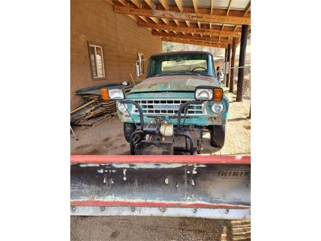 1963 International 1200C (CC-2112339) for sale in Cadillac, Michigan