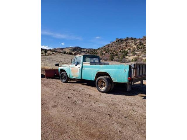 1963 International 1200C (CC-2112339) for sale in Cadillac, Michigan