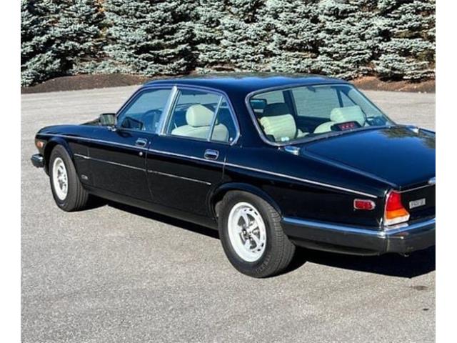 1987 Jaguar XJ (CC-2112360) for sale in Cadillac, Michigan