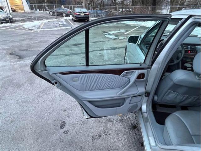 2000 Mercedes-Benz E320 (CC-2112962) for sale in Cadillac, Michigan