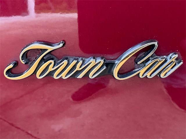 1989 Lincoln Town Car (CC-2113189) for sale in Bradenton, Florida