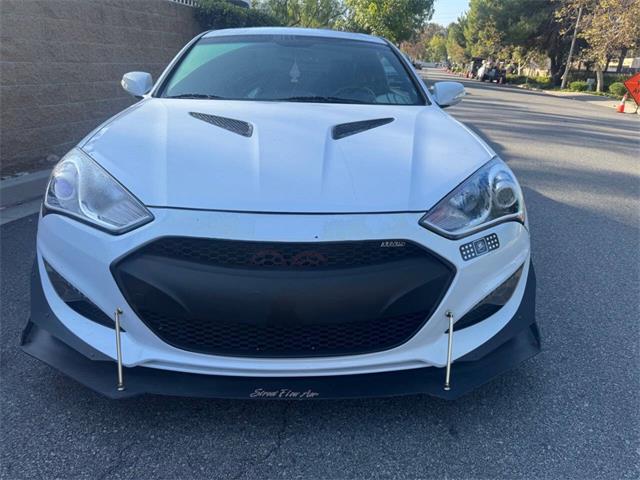 2013 Hyundai Genesis (CC-2113355) for sale in Thousand Oaks, California