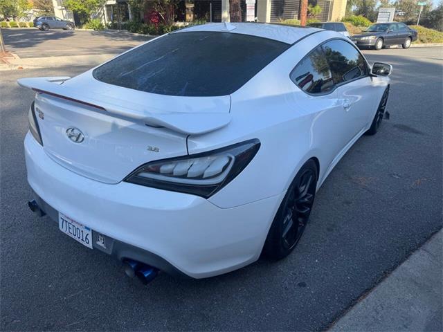 2013 Hyundai Genesis (CC-2113355) for sale in Thousand Oaks, California