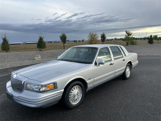 1997 Lincoln Town Car (CC-2113385) for sale in Billings, Montana