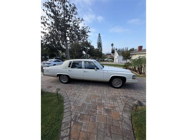 1990 Cadillac Brougham d'Elegance (CC-2113398) for sale in Glendale , California